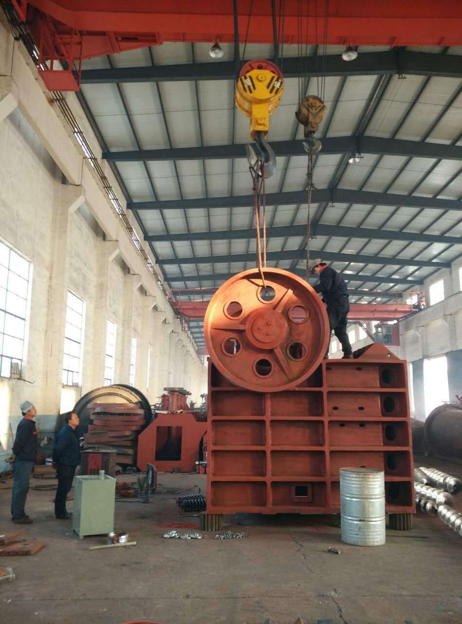 顎式破碎機(jī)如何拆卸？耐磨件的壽命以及更換方法？